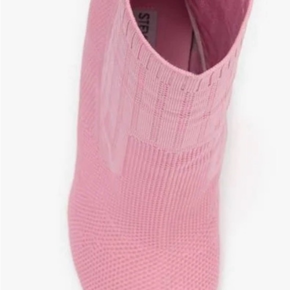 NWOB Steve Madden pink knit stiletto booties - Picture 2 of 8